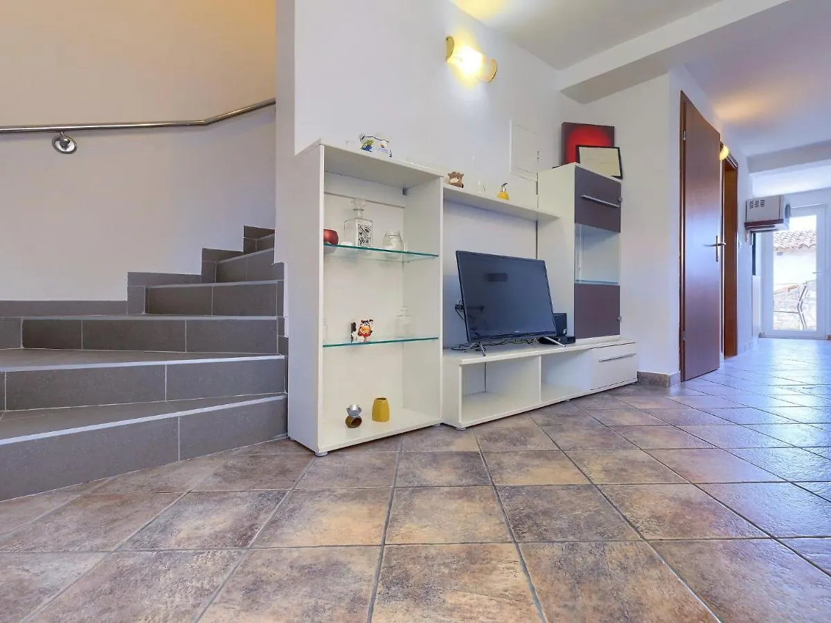 Charming Apartment With Private Terrace In Porec