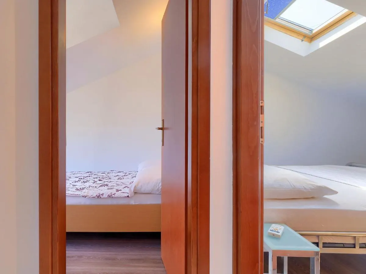 Charming Apartment With Private Terrace In Porec Croatia