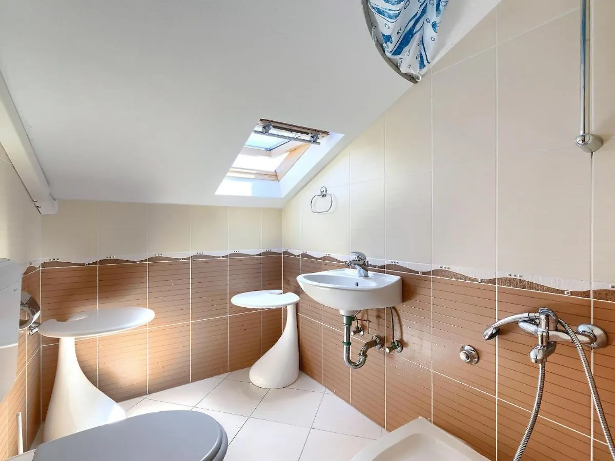 Charming Apartment With Private Terrace In Porec 0*,  كرواتيا