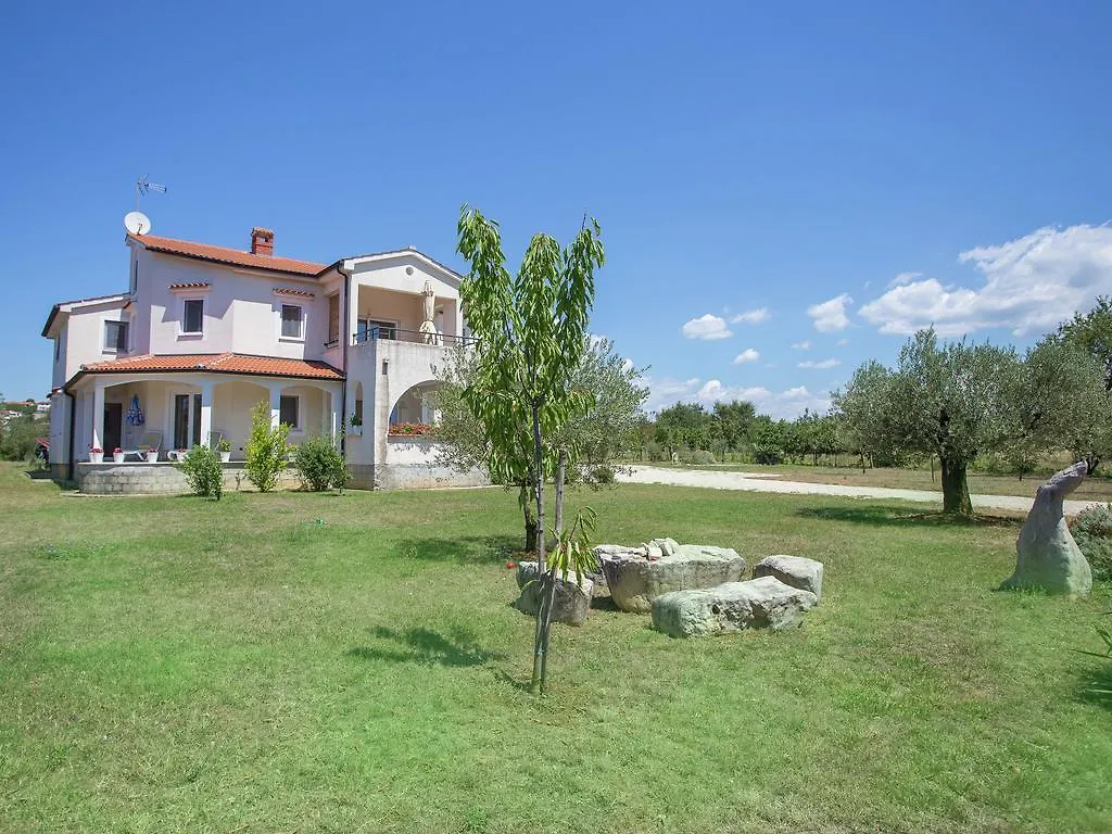 Charming Apartment With Private Terrace In Porec